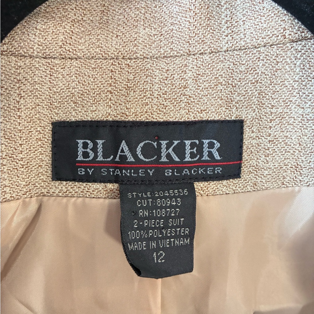 Chic Tan Button-Up Utility Jacket - image 2